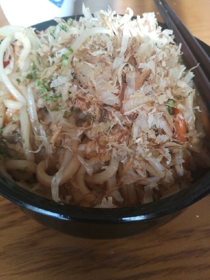 ソース味で☆野菜たっぷり焼きうどん