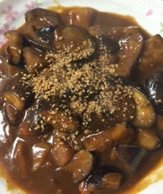 ポークカレーで作りました～♪
すり胡麻をかけると、ゴマとカレーの香りが混じって、良い香り～♡食欲増進～♪
美味しかったです♡レシピ、ありがとう～
(^o^)♪