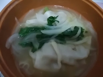 白味噌餃子スープ