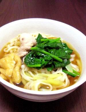 暖まる♪ほうれん草入りおうどん♪