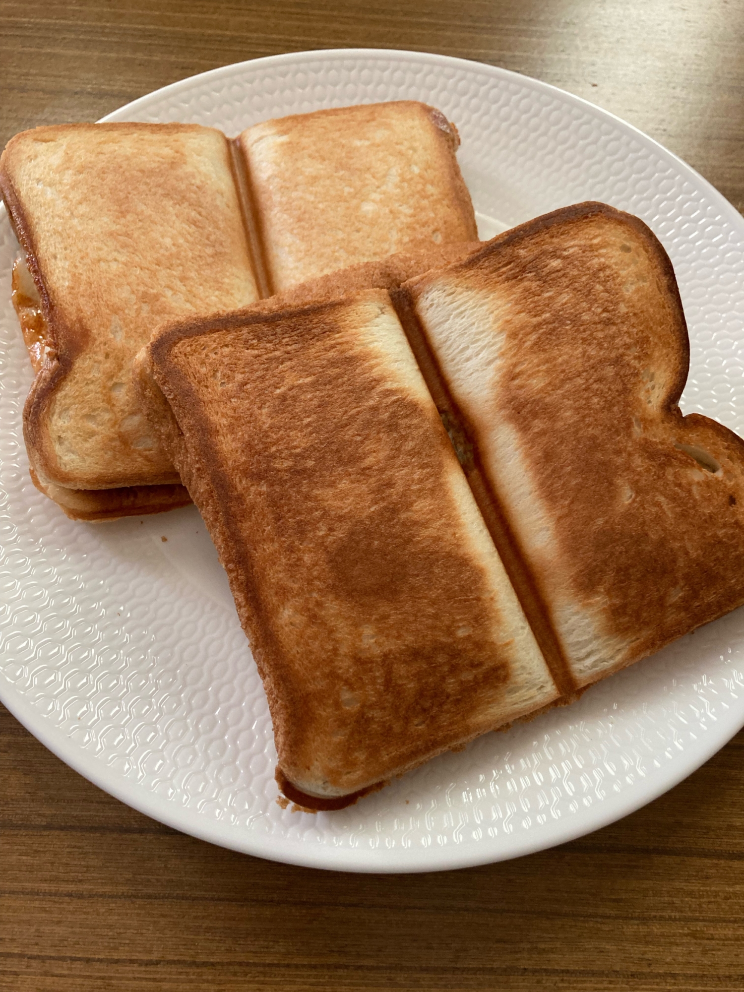 簡単！コンビーフとポテトサラダのホットサンド！