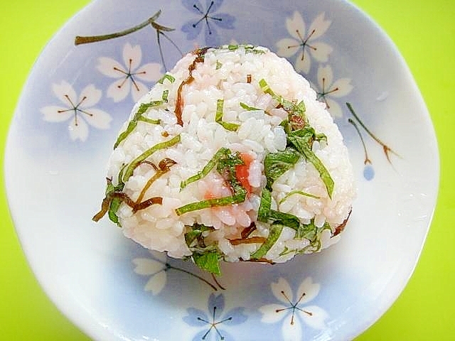 梅と塩昆布大葉のおにぎり レシピ 作り方 By Mint74 楽天レシピ 梅と塩昆布大葉のおにぎり レシピ 作り方 By Mint74 楽天レシピ