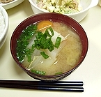 大根と白菜と人参の和風だしで作る✨お味噌汁(^^)