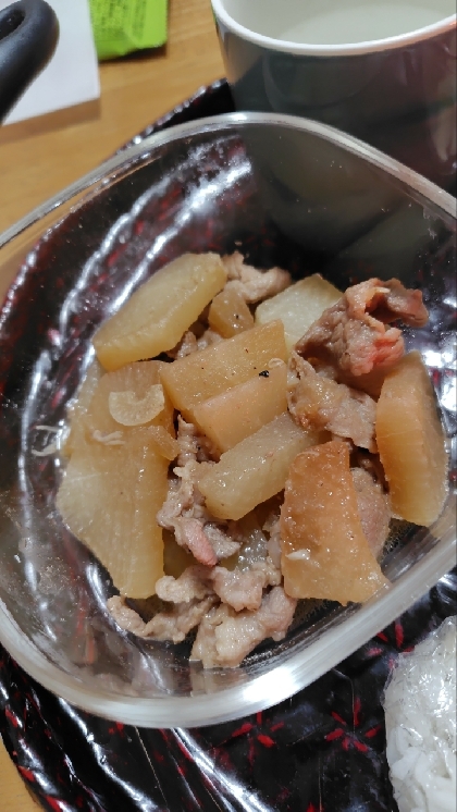 大根が美味い！豚バラのガリバタ大根