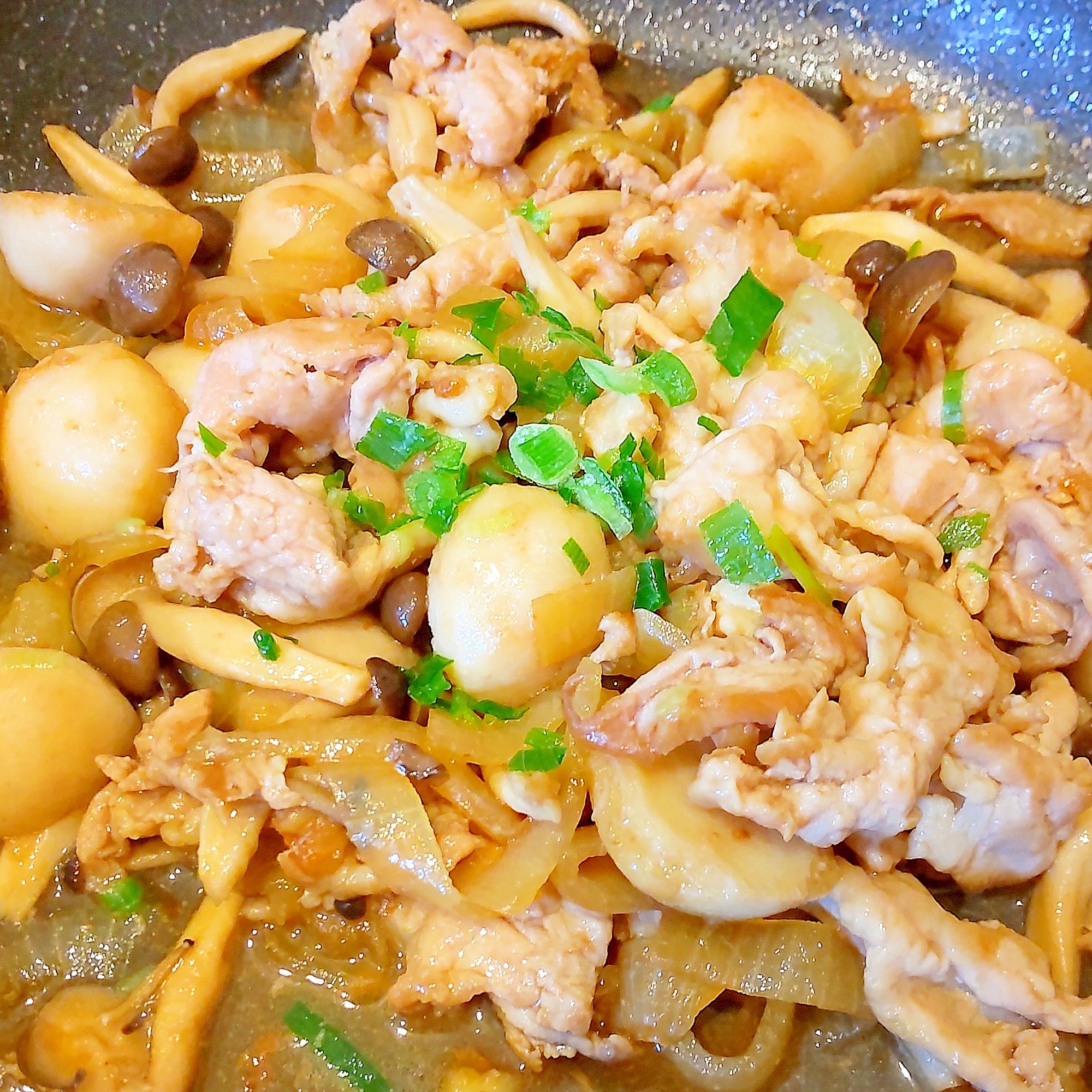 【ご飯に合う】豚肉と里芋の照り炒め【お弁当にも】