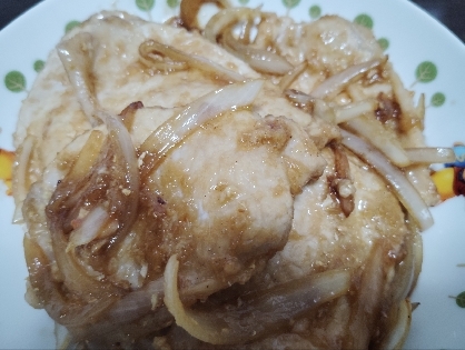 めんつゆと焼き肉のたれで！豚肉と玉葱の生姜焼き