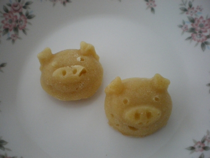 豚さんで作ってみました。ムッチムッチの食感が癖になりそうです。