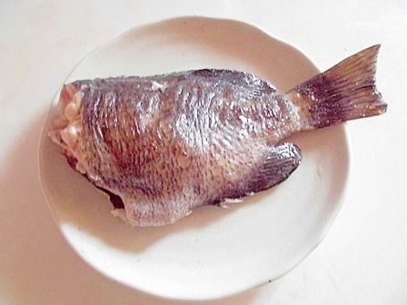 オーブンで　☆　チヌ(黒鯛)の塩焼き