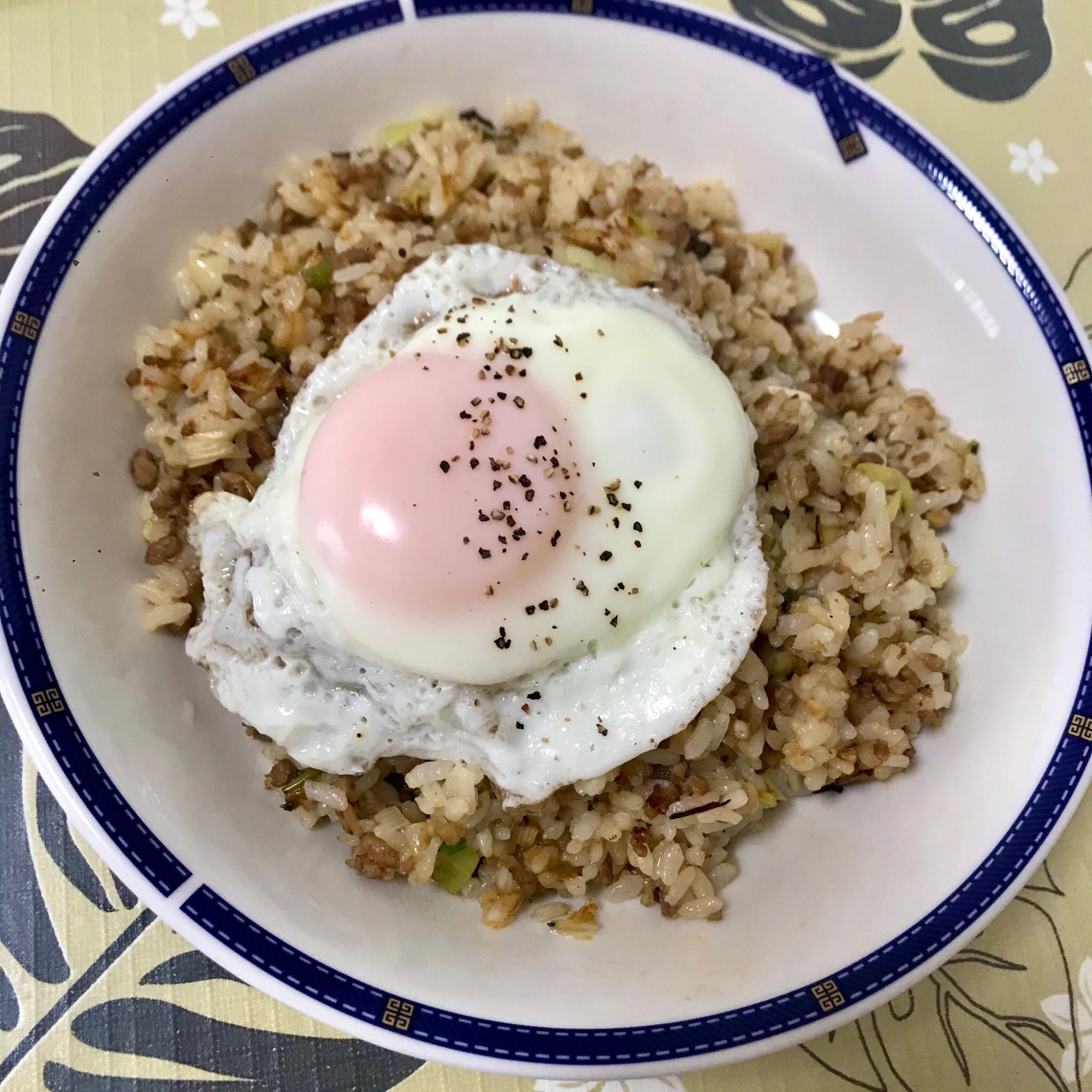 焦がし味噌チャーハン〜目玉焼きのっけ〜