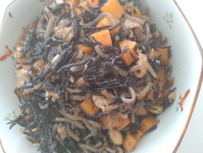 形を一緒にすると可愛く仕上がりますね〜(^^)有難う御座いました〜!