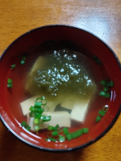 豆腐ととろろ昆布のお吸い物