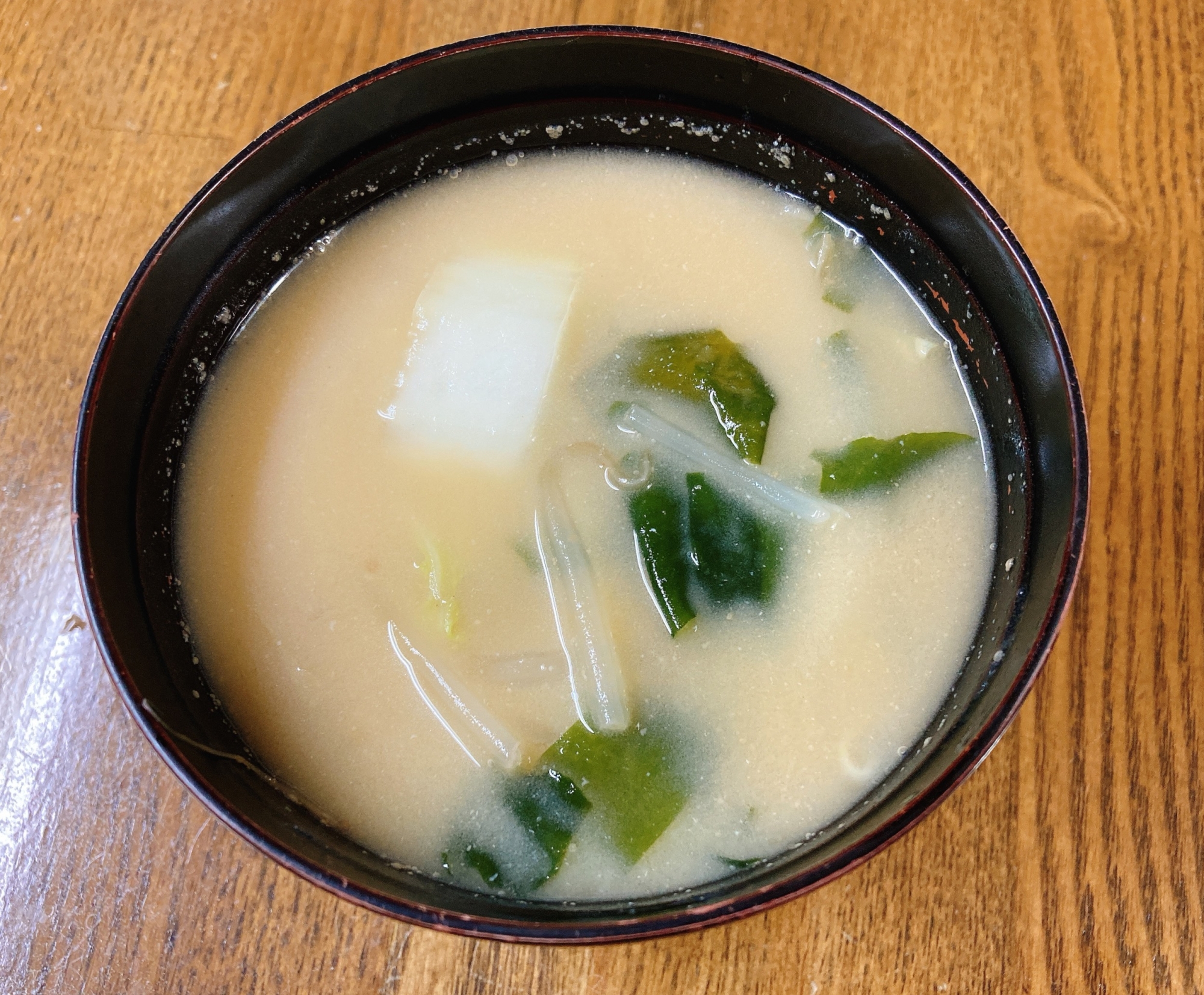 白菜もやしワカメの味噌汁