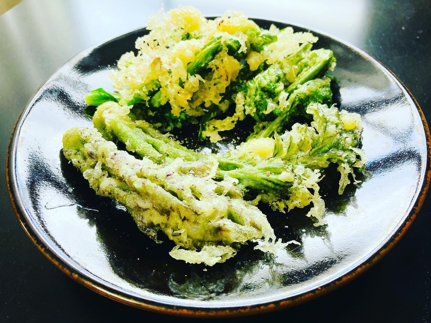 春の山菜天ぷら3種盛 タラの芽 こごみ 菜の花 レシピ・作り方 by “のり