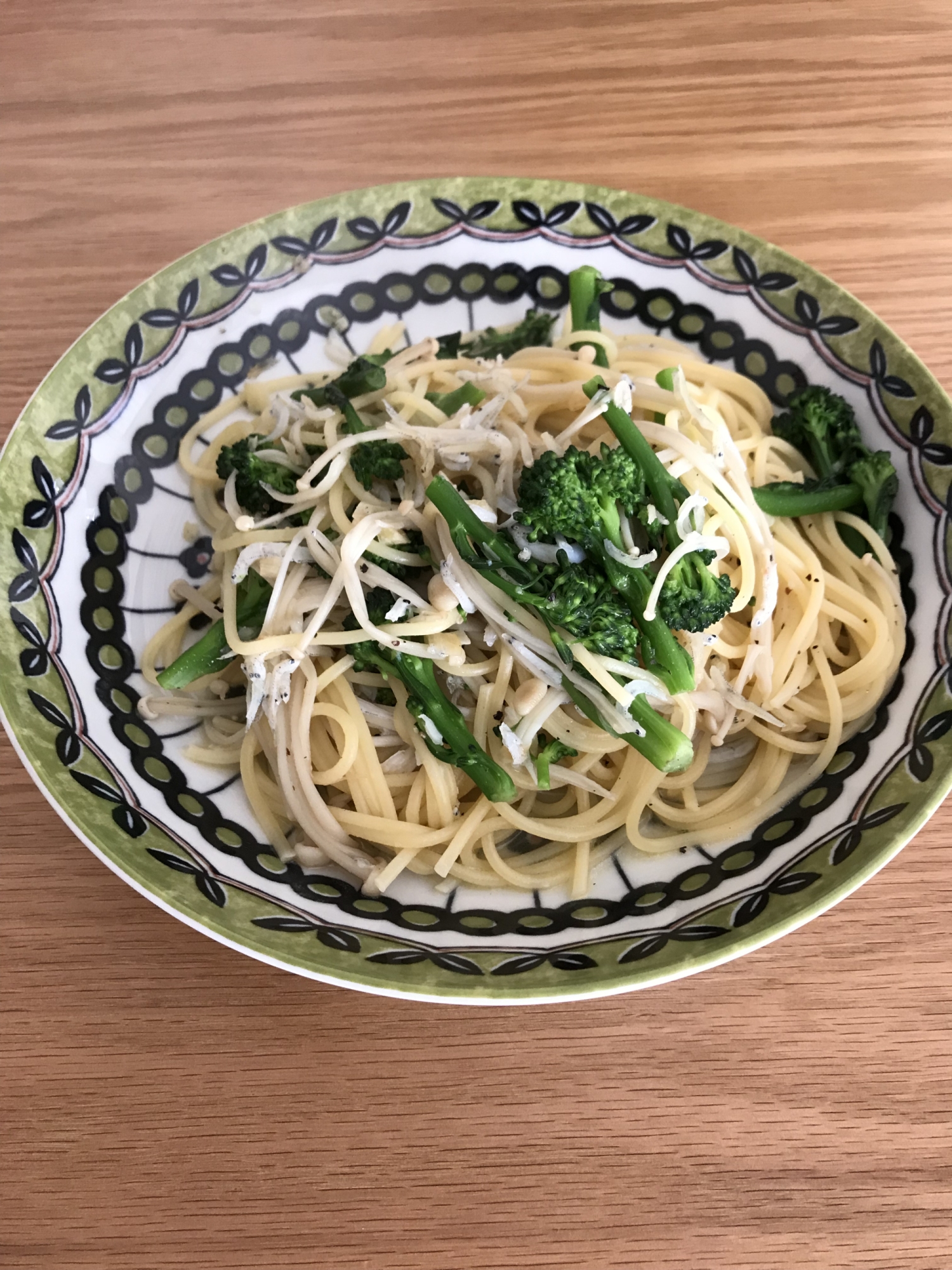 シラスとスティックセニョールのパスタ