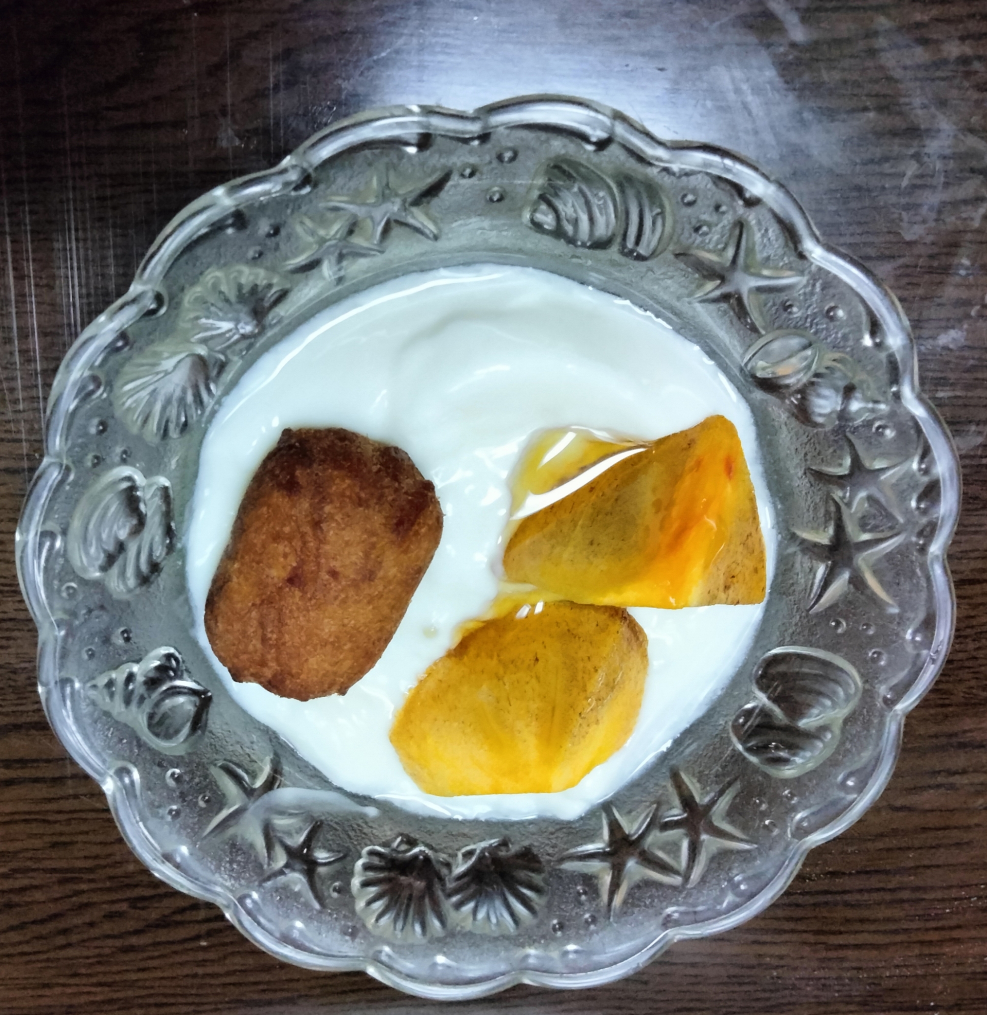 今日のヨーグルト♡柿&栗あんドーナツ