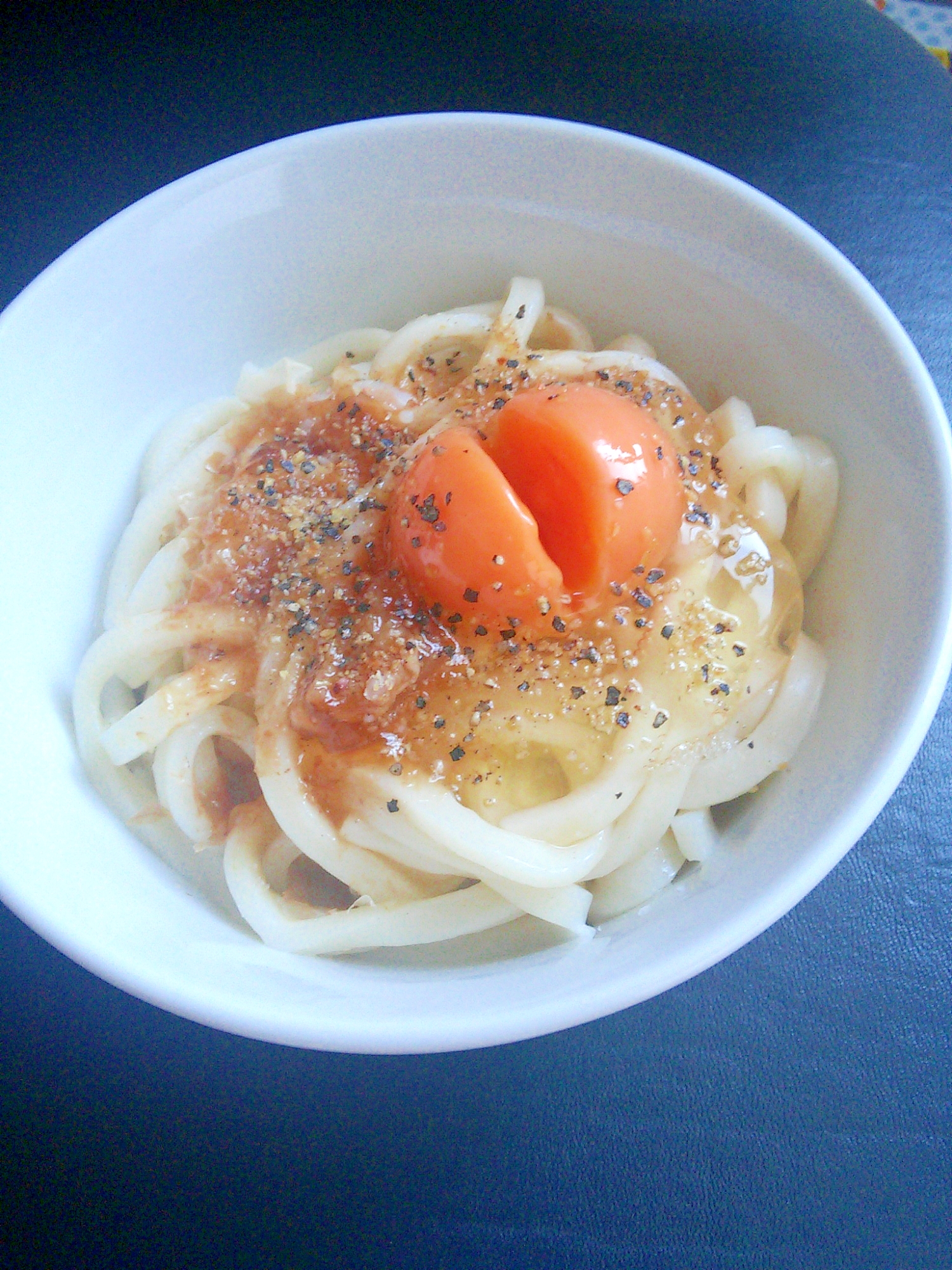 簡単♪冷凍うどんとたまごで♪アレンジ釜玉うどん