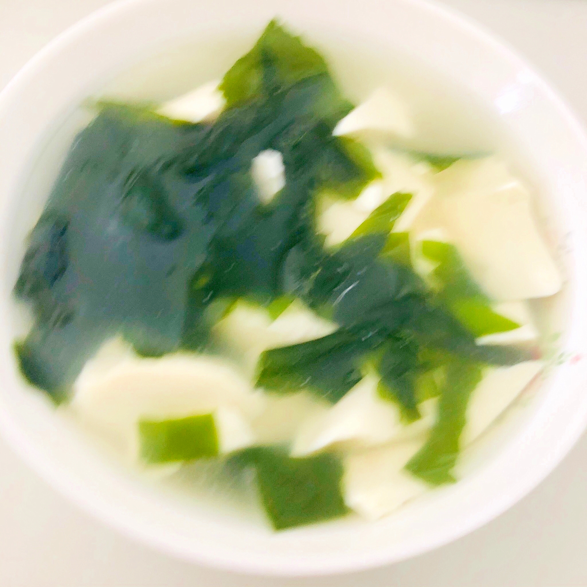 豆腐とわかめの中華スープ