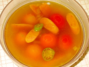 ウインナーソーセージとミニトマトのスープ