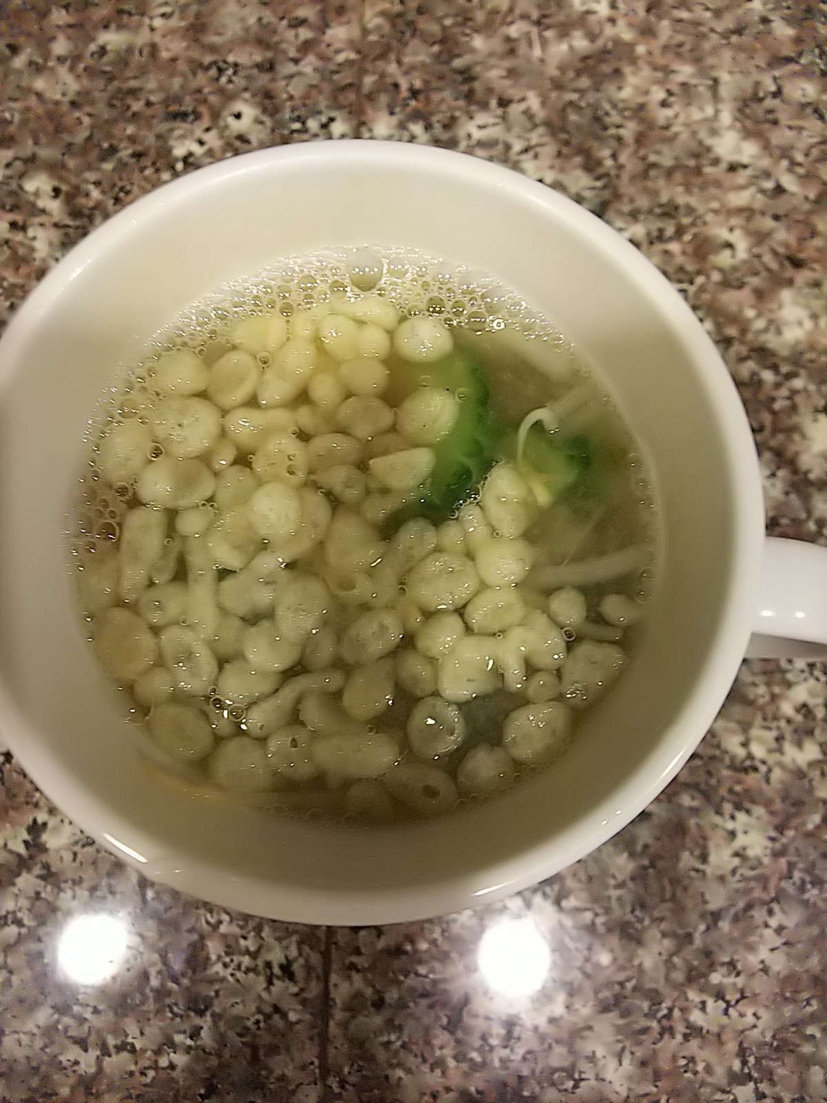 みょうがとゴーヤの天かすお味噌汁