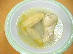 鶏手羽のサムゲタン風スープ