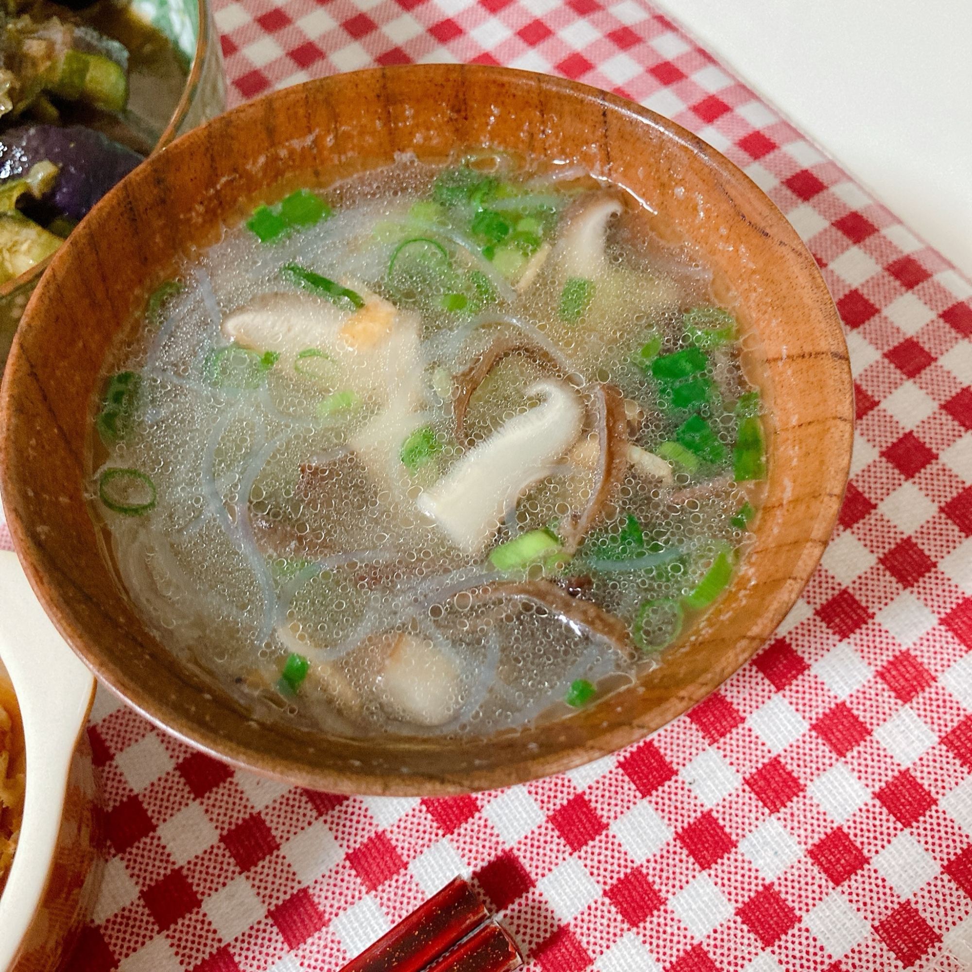 椎茸と木耳の中華はるさめスープ