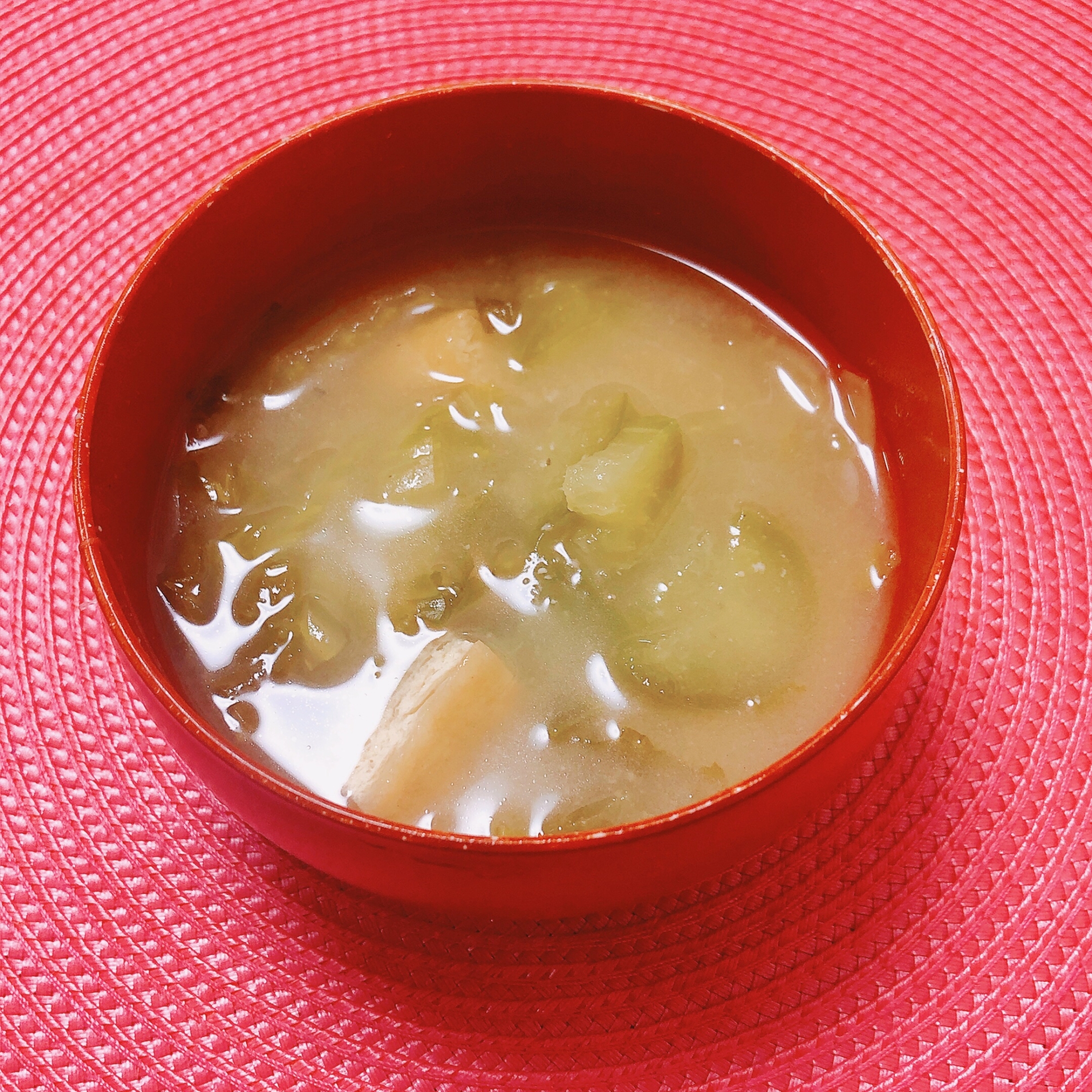 なす白菜油揚げお味噌汁ෆ˚*