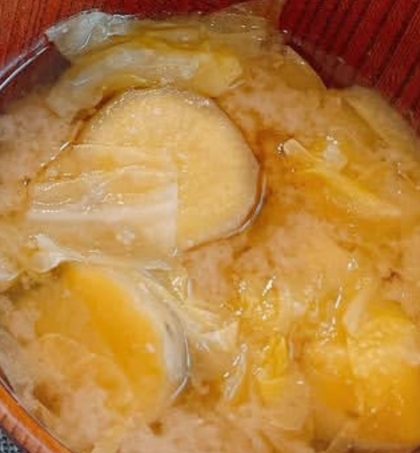 さつまいもと白菜のお味噌汁