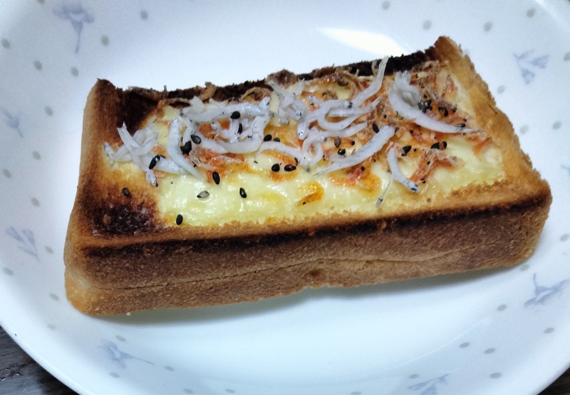 チーズトーストアレンジ 干おきあみ&しらす&黒ごま