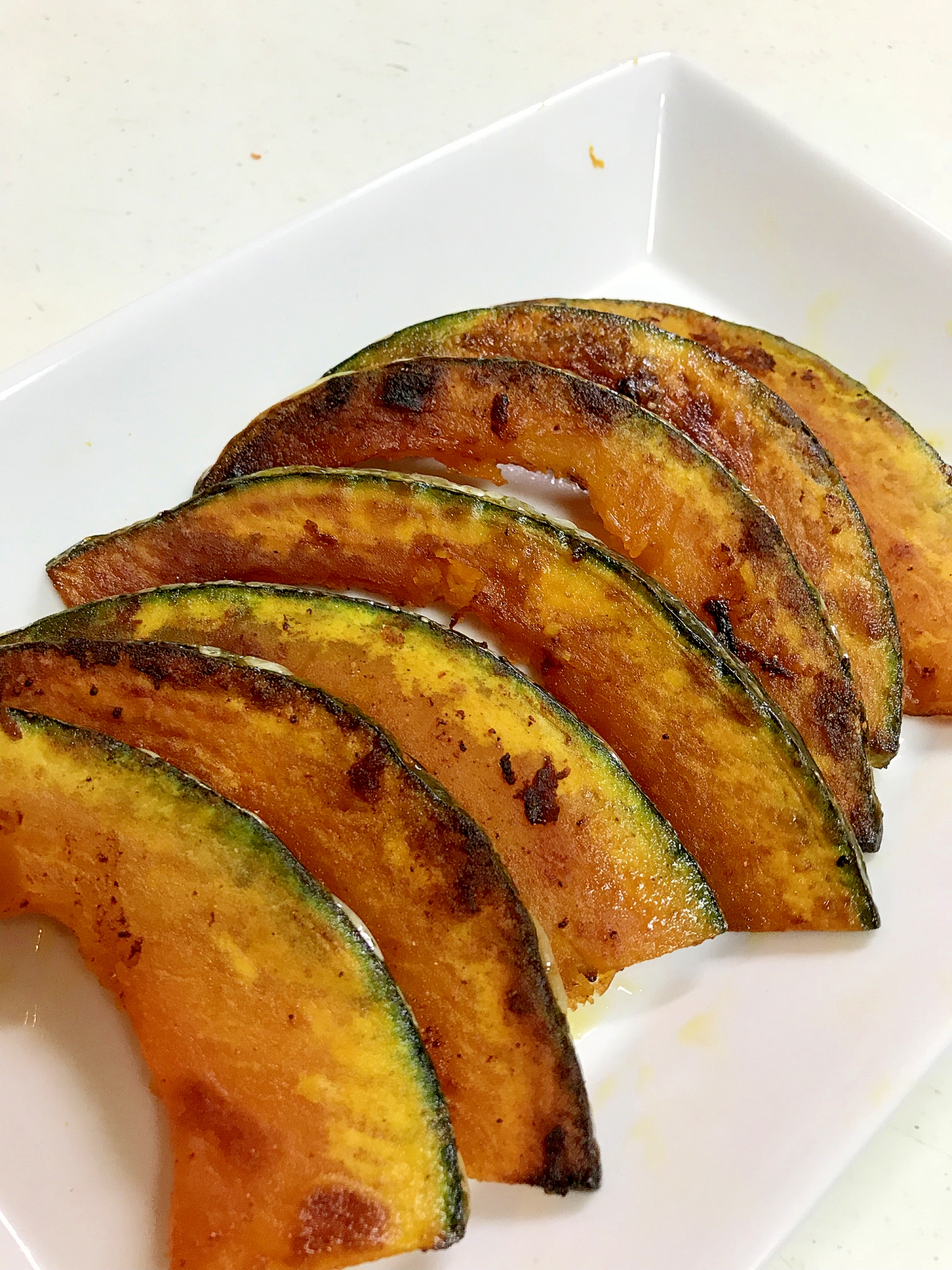 カボチャのガーリックバター醤油 レシピ 作り方 By ケロロ姫 楽天レシピ