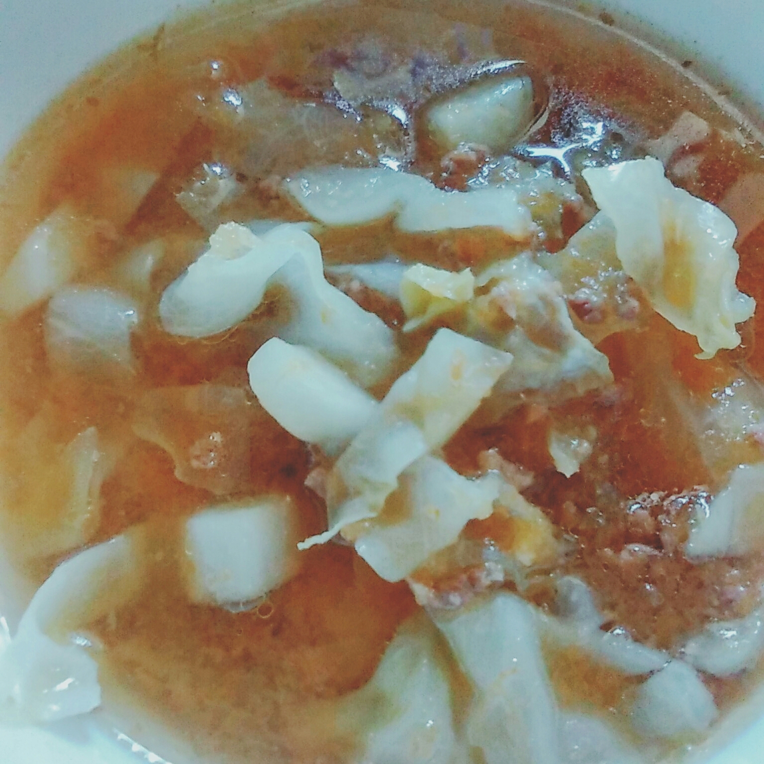 キャベツひき肉ニンジンのスープ