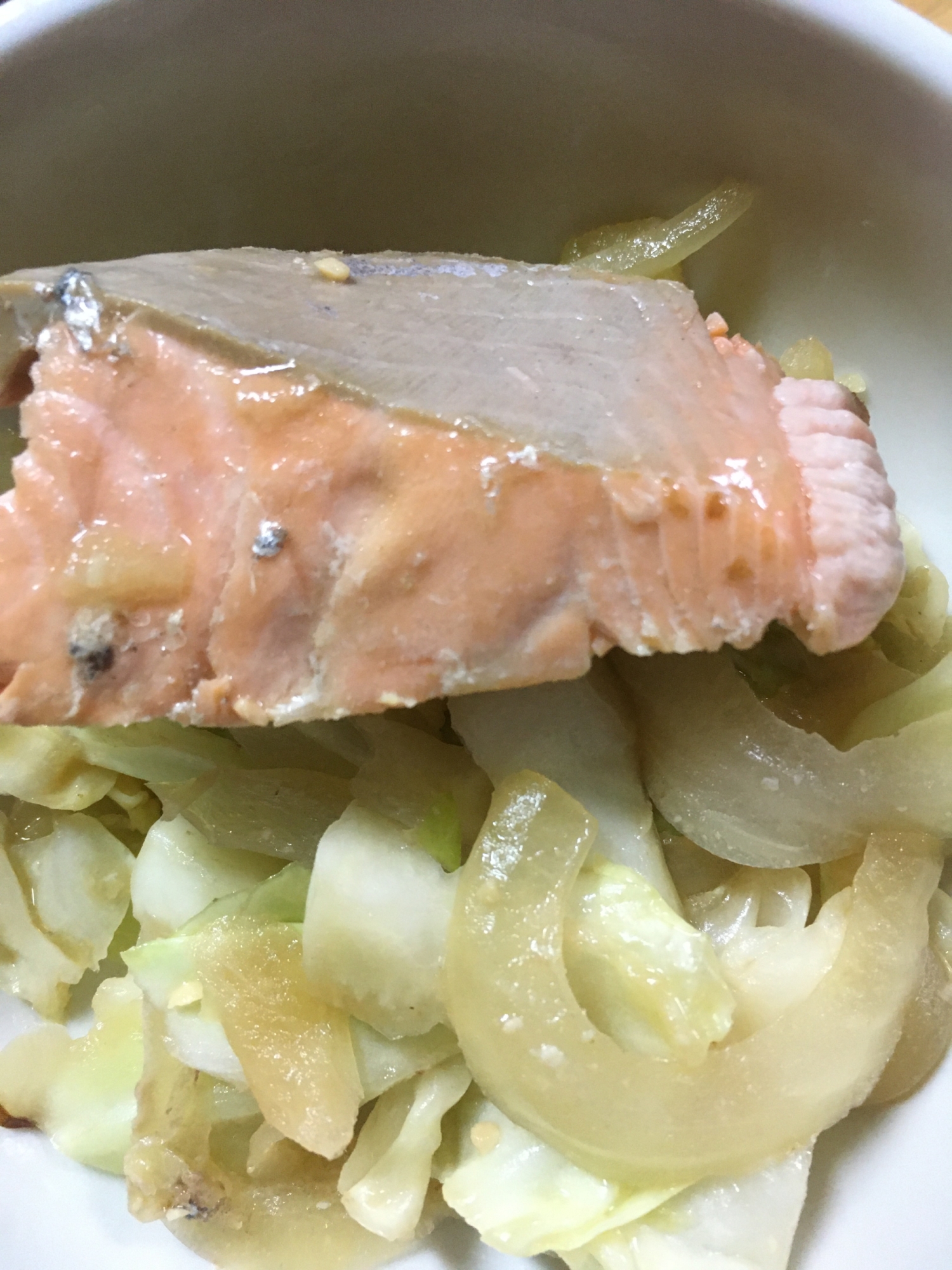 鮭とキャベツの野菜炒め