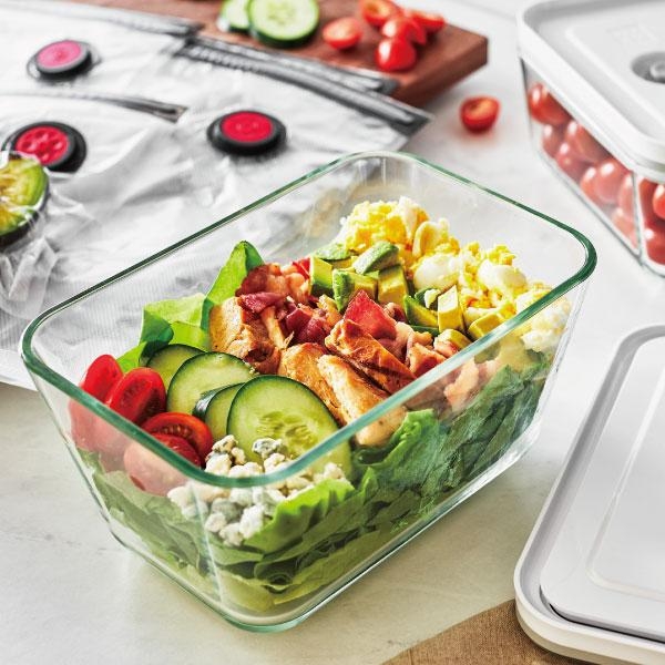 【ツヴィリング公式】チキンとベーコンのサラダ