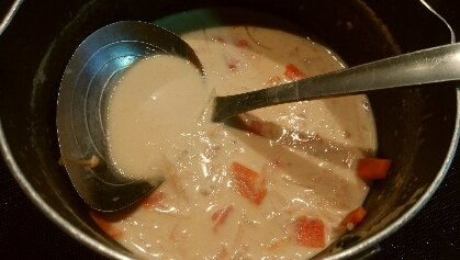 えのきとミルク味噌チーズスープの組み合わせ良いですね(*^^*)
野菜も柔らかくて美味しかったです