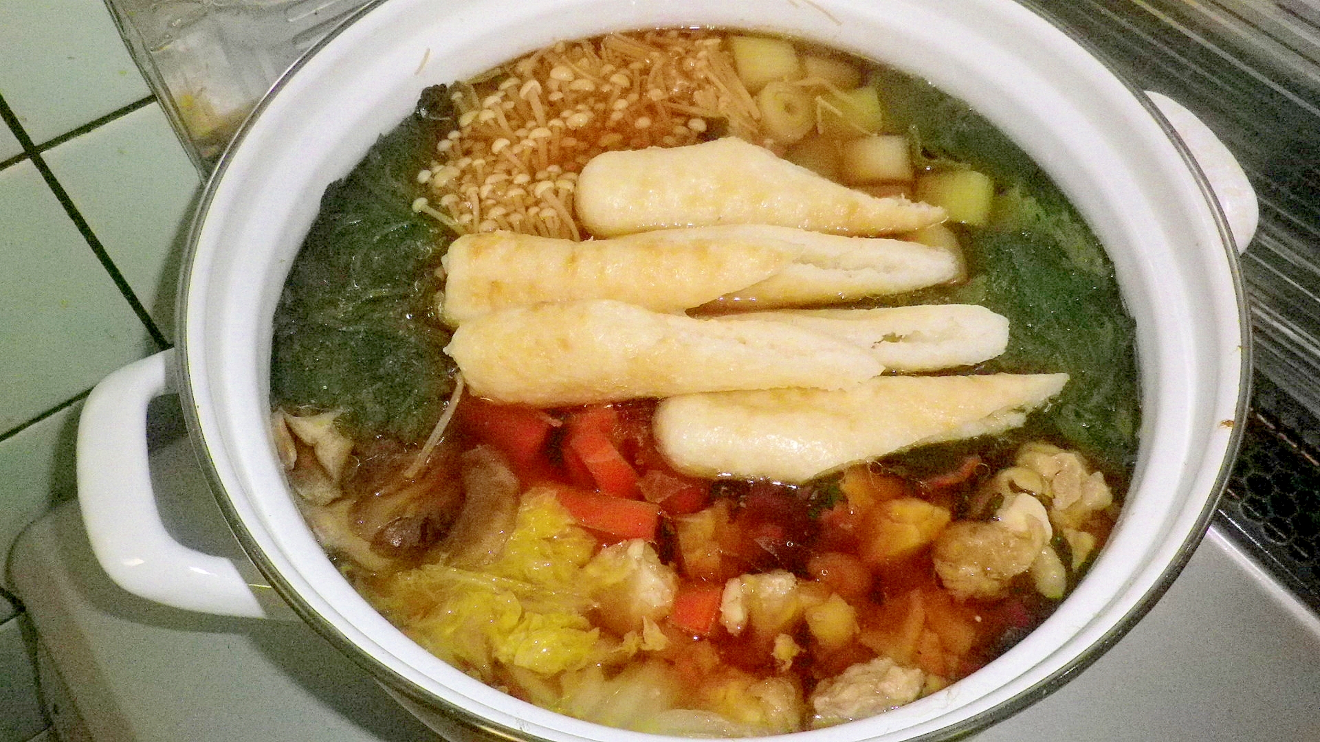 野菜たっぷり きりたんぽ鍋