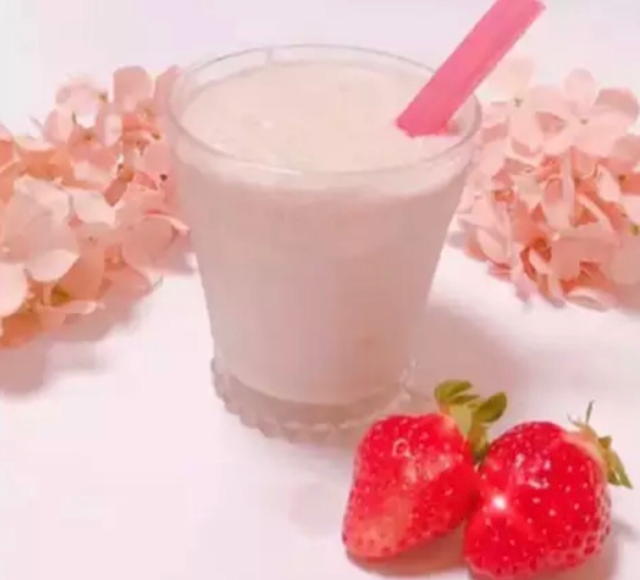 いちごヨーグルトスムージー