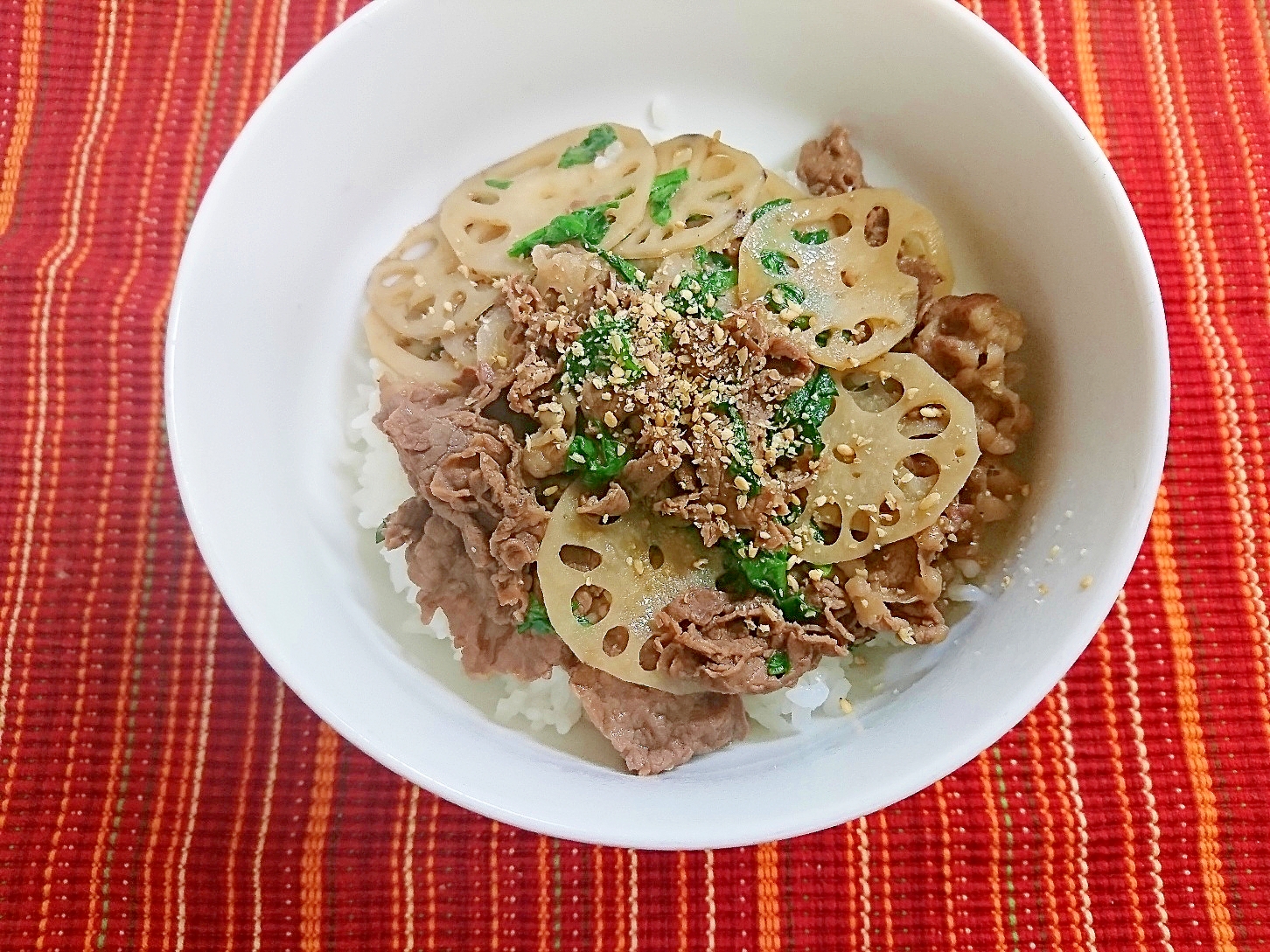 クセの強い春菊も～牛肉と春菊の炒め物