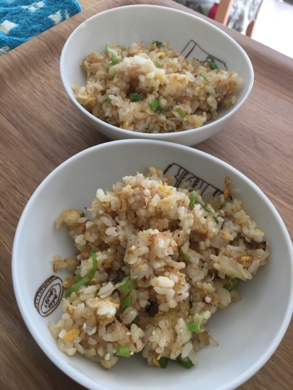 玉ねぎとじゃこのチャーハン♪