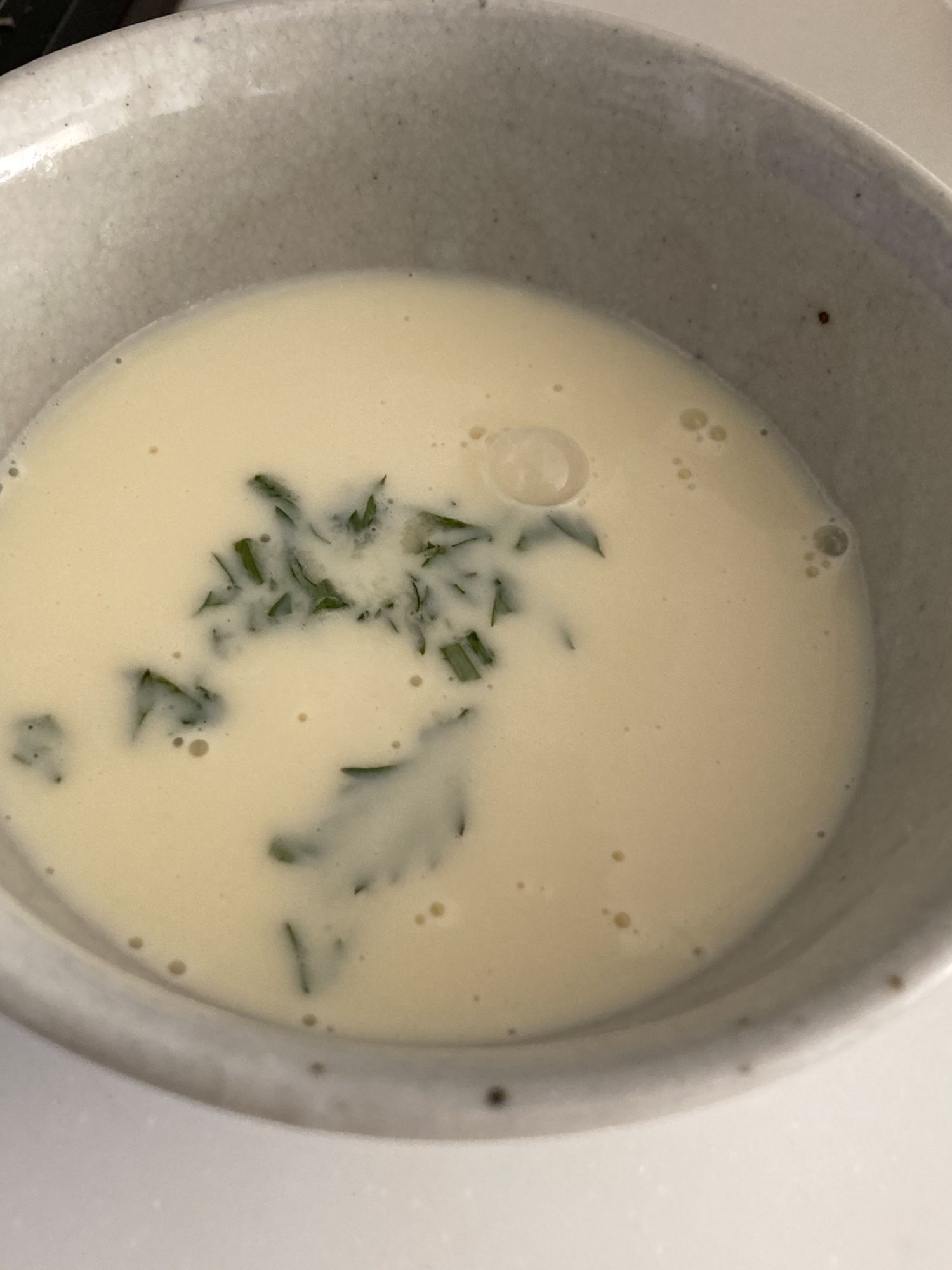 ミルクたっぷり人参の葉入りのコーンスープ