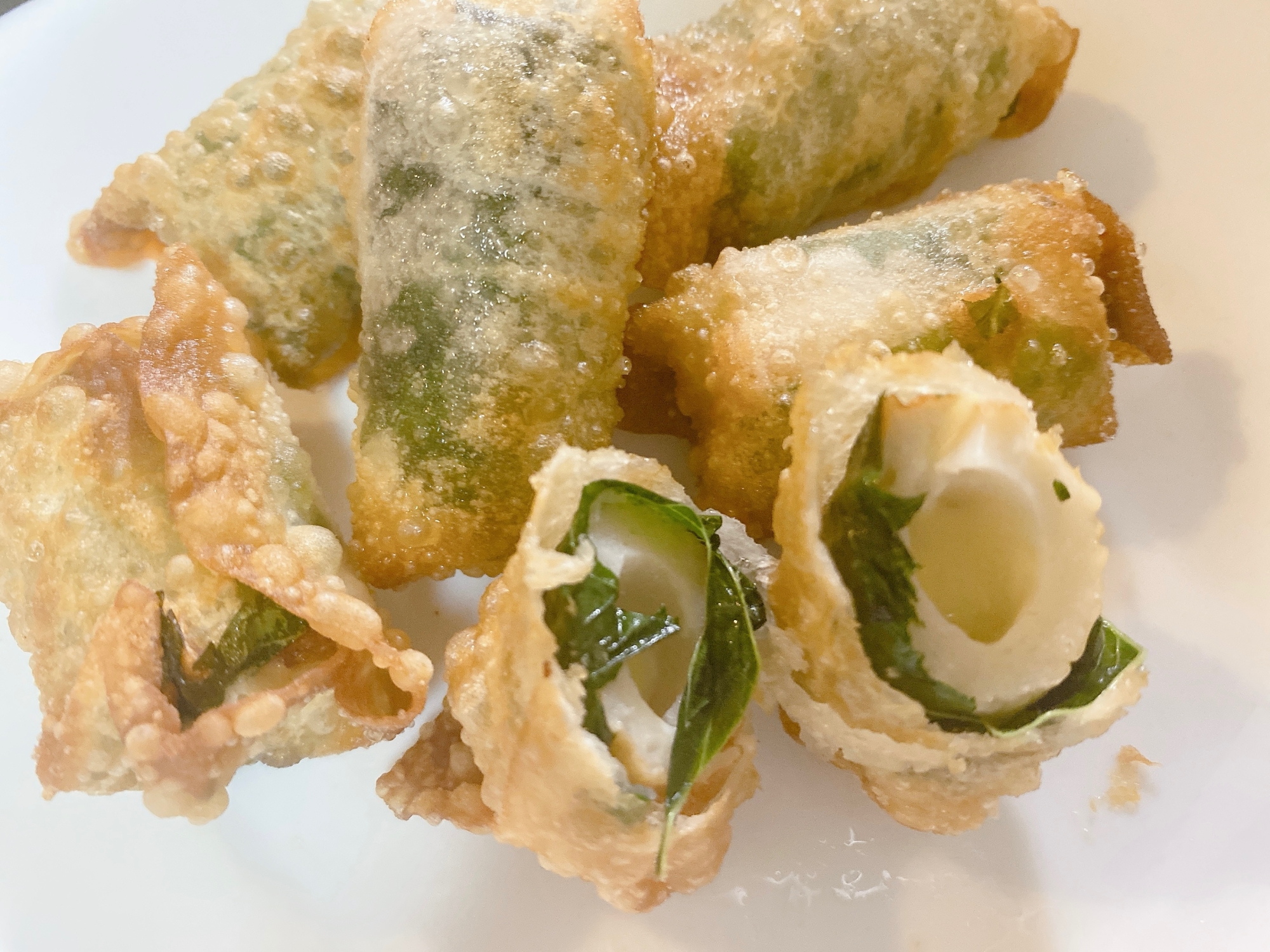 ちくわチーズの大葉巻き 餃子の皮でパリッと揚げ レシピ 作り方 By きっちんmiwa 楽天レシピ ちくわチーズの大葉巻き 餃子の皮でパリッと揚げ レシピ 作り方 By きっちんmiwa 楽天レシピ