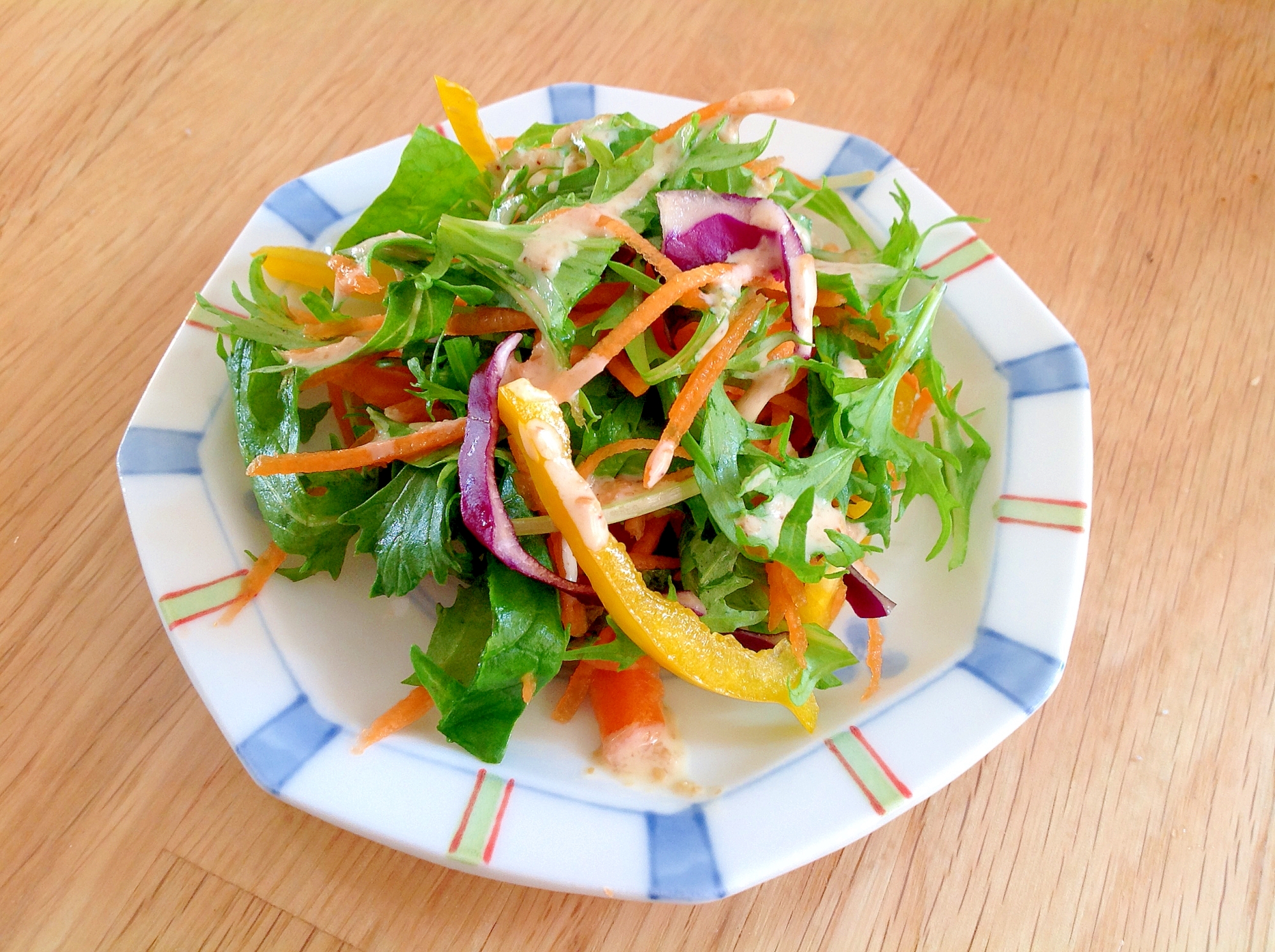 水菜とカラフル野菜のサラダ