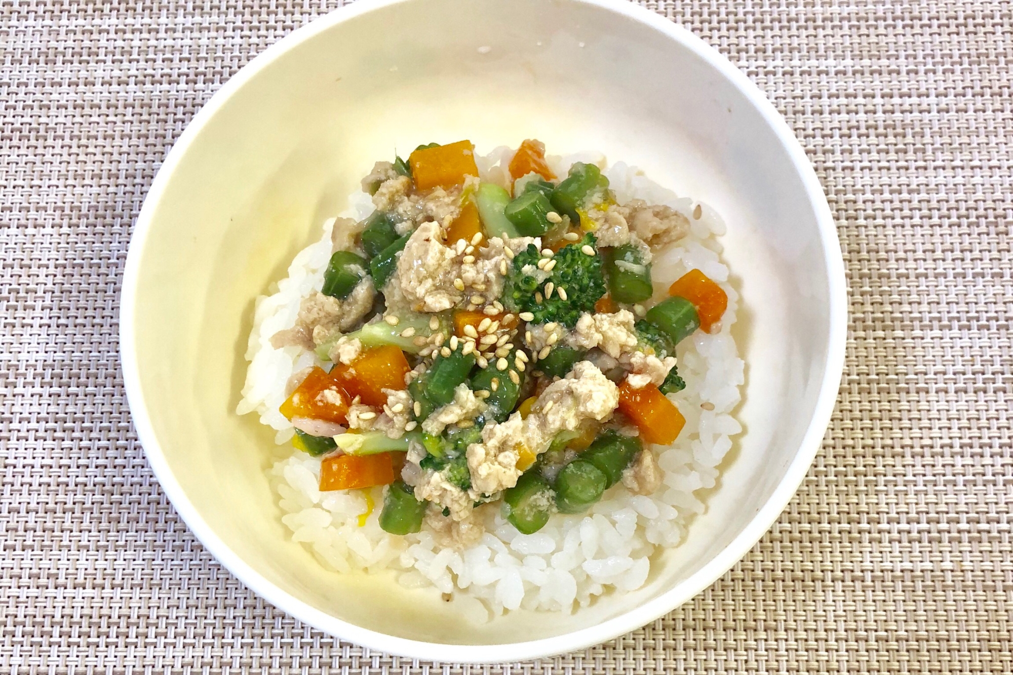 幼児食☆鶏ひき肉と野菜のそぼろごはん☆