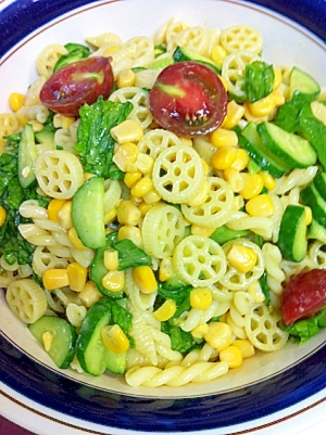 サラマカとアボカドのサラダ