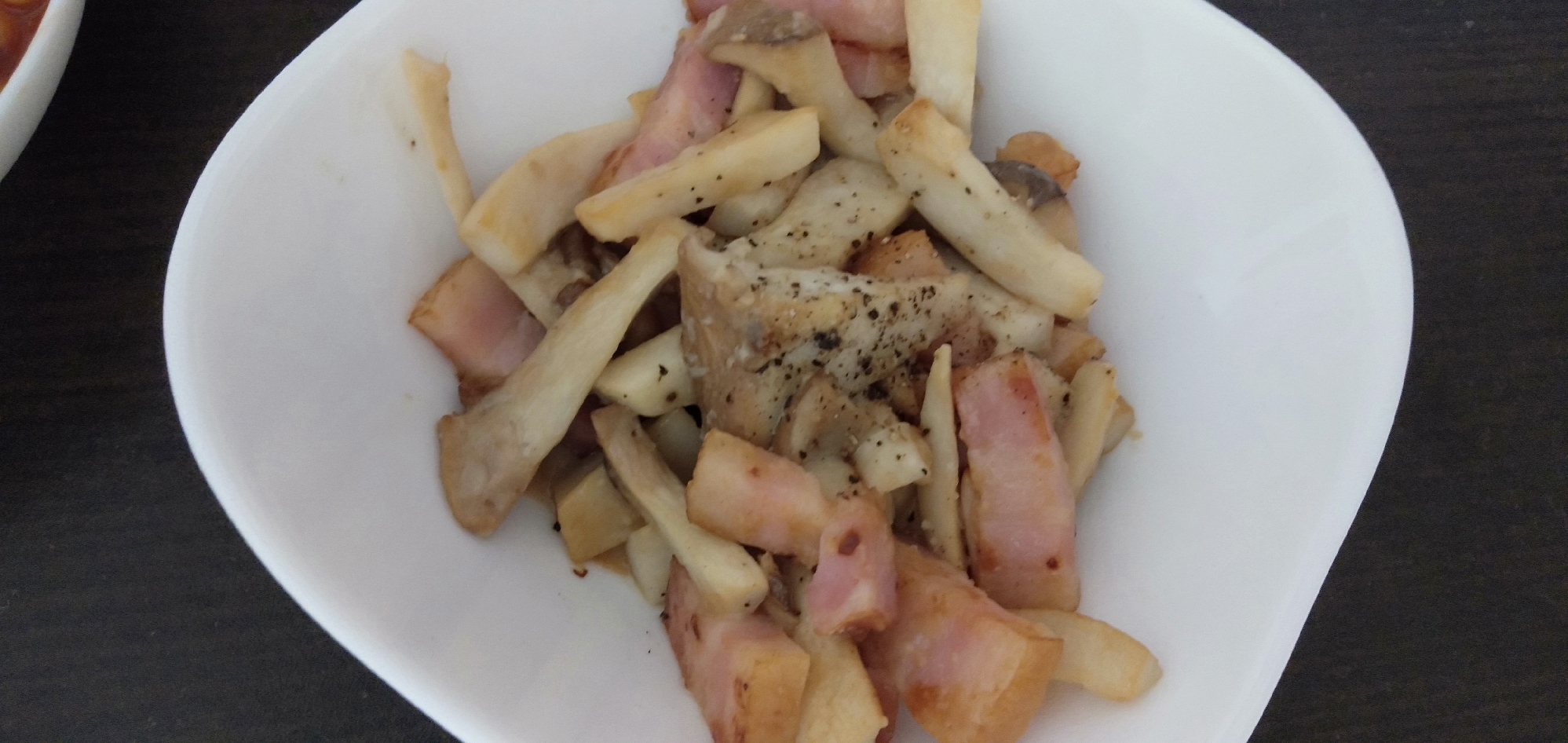 エリンギとベーコンのチーズ炒め