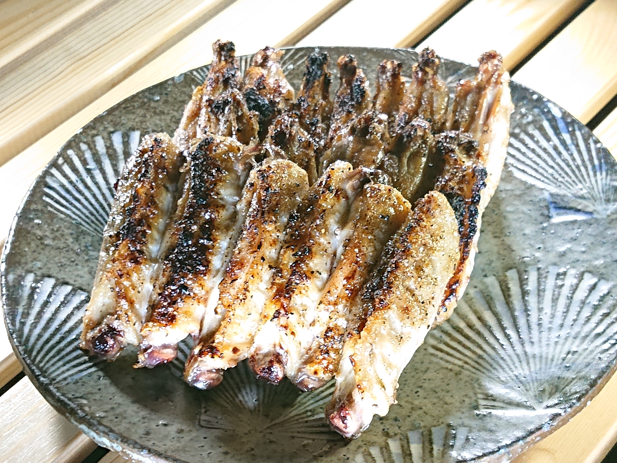 スパイスの香りがきいた★骨付き焼き鳥★