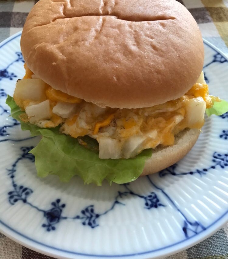 長芋卵焼きのバーガーサンド