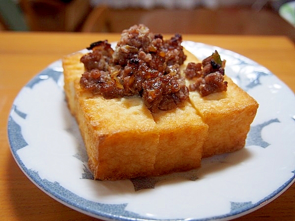 きぬあげの肉味噌のせやき