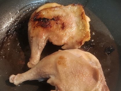 骨付き鶏モモ肉のフライパン焼きと下ごしらえ