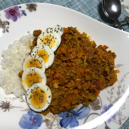 トマト缶で作るスパイスカレー