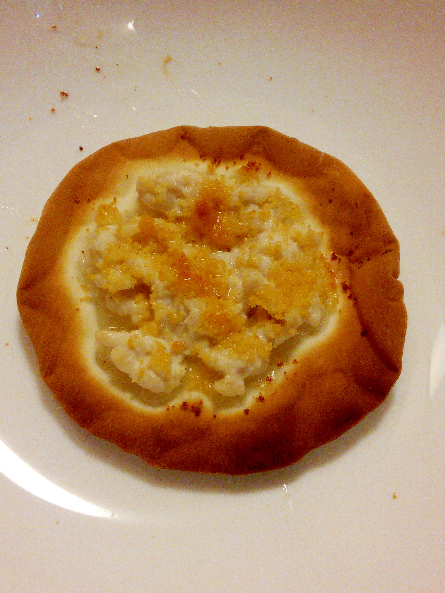 餃子の皮でおつまみ☆鶏ひき肉と粉チーズのピザ