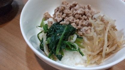 簡単ビビンバ丼